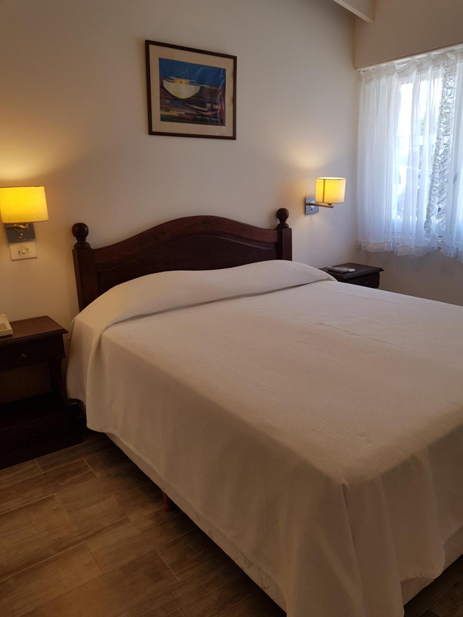 108 Y El Mar - Hotel Tejas Rojas Villa Gesell Oda fotoğraf